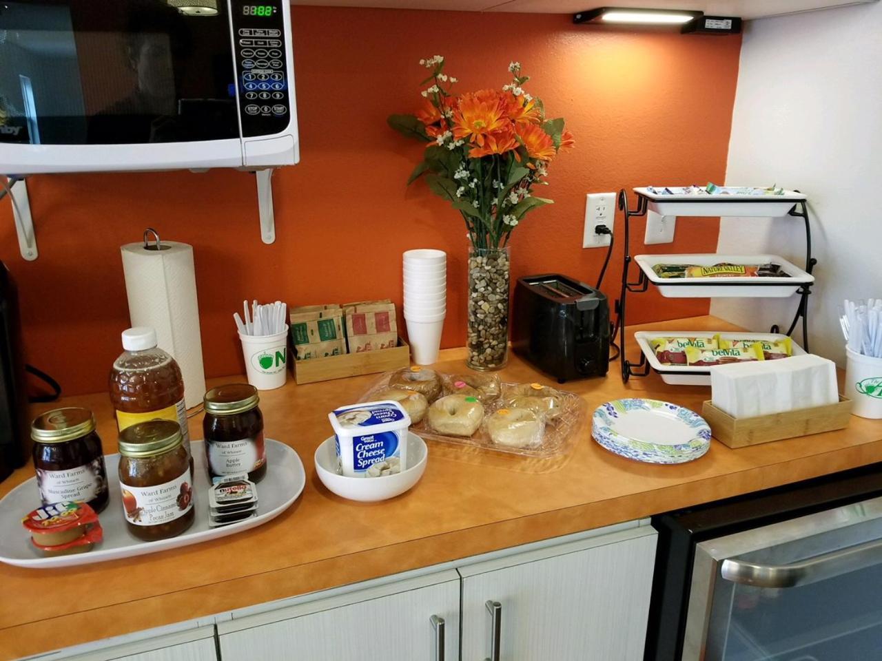 The Acorn Suites Mebane Zewnętrze zdjęcie
